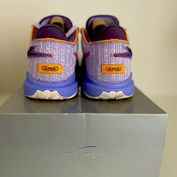 Lebron 20 Violet Frost - Picture 8 of 9